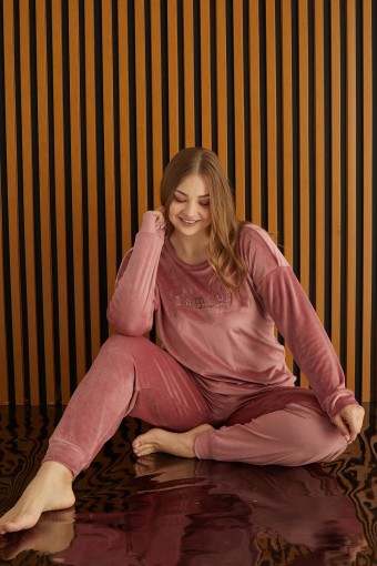 PİJAMONİ - Pijamoni Kadın Büyük Beden Pijama Takımı Uzun Kollu Kadife Paça Manşetli Önü Yazılı - Gülkurusu (1)