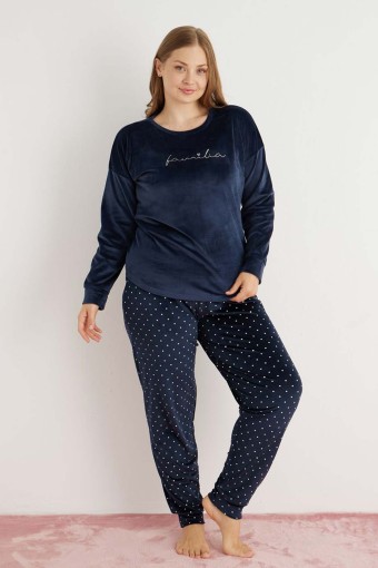 PİJAMONİ - Pijamoni Kadın Büyük Beden Pijama Takımı Uzun Kollu Kadife Paça Manşetli Önü Yazılı Puantiyeli - Lacivert