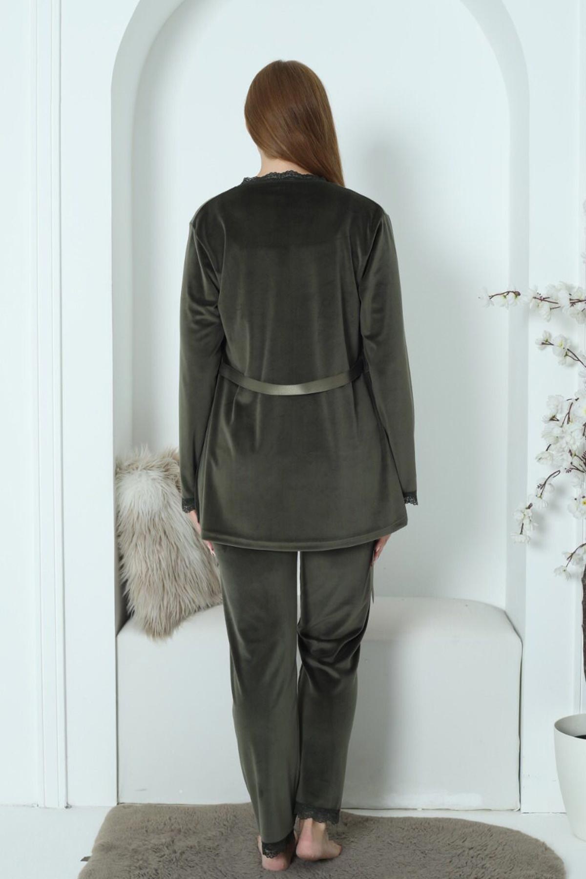 Pijamoni Kadın Kadife 3'lü Pijama Takımı İp Askılı Dantel Detaylı - Haki Yeşili - Thumbnail