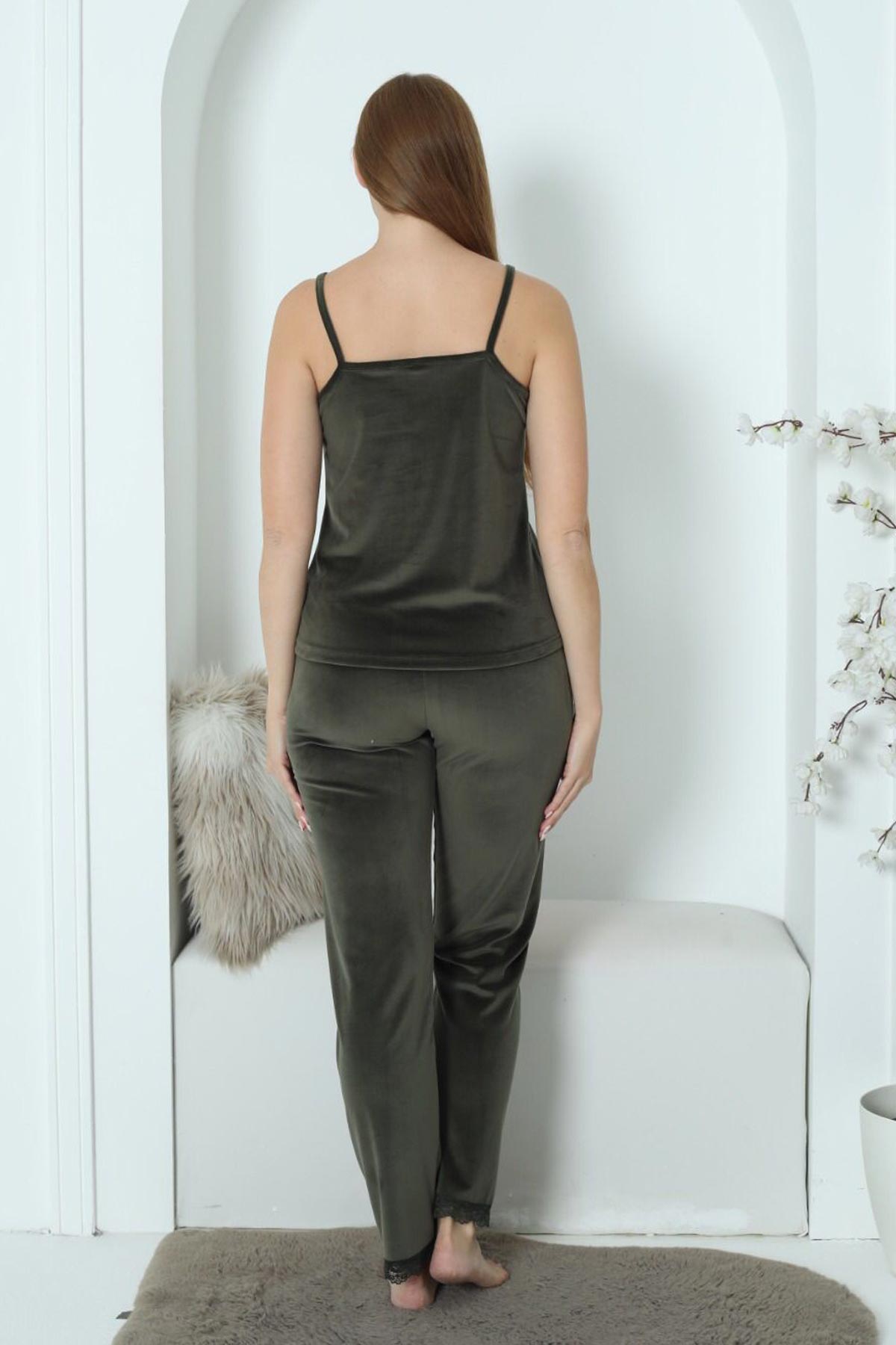 Pijamoni Kadın Kadife 3'lü Pijama Takımı İp Askılı Dantel Detaylı - Haki Yeşili - Thumbnail