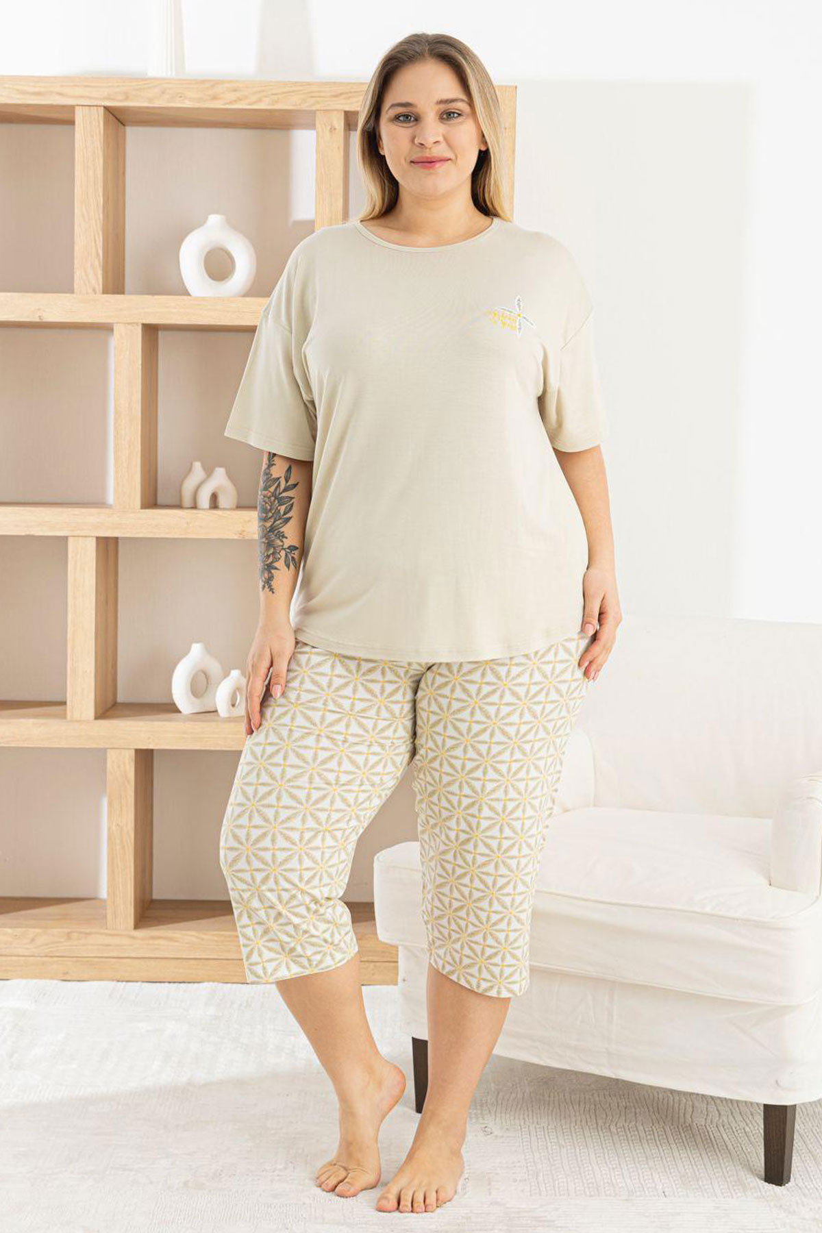 Pijamoni Kadın Kapri Takımı Kısa Kollu Bisiklet Yaka Desenli Ring Viskon - Bej - Thumbnail