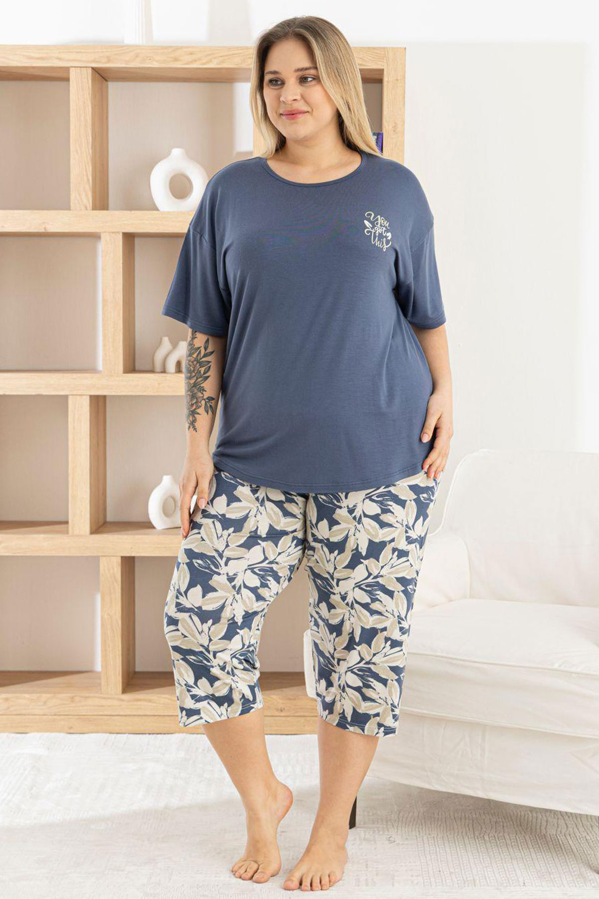 Pijamoni Kadın Kapri Takımı Kısa Kollu Bisiklet Yaka Yaprak Desenli Ring Viskon - Gri - Thumbnail