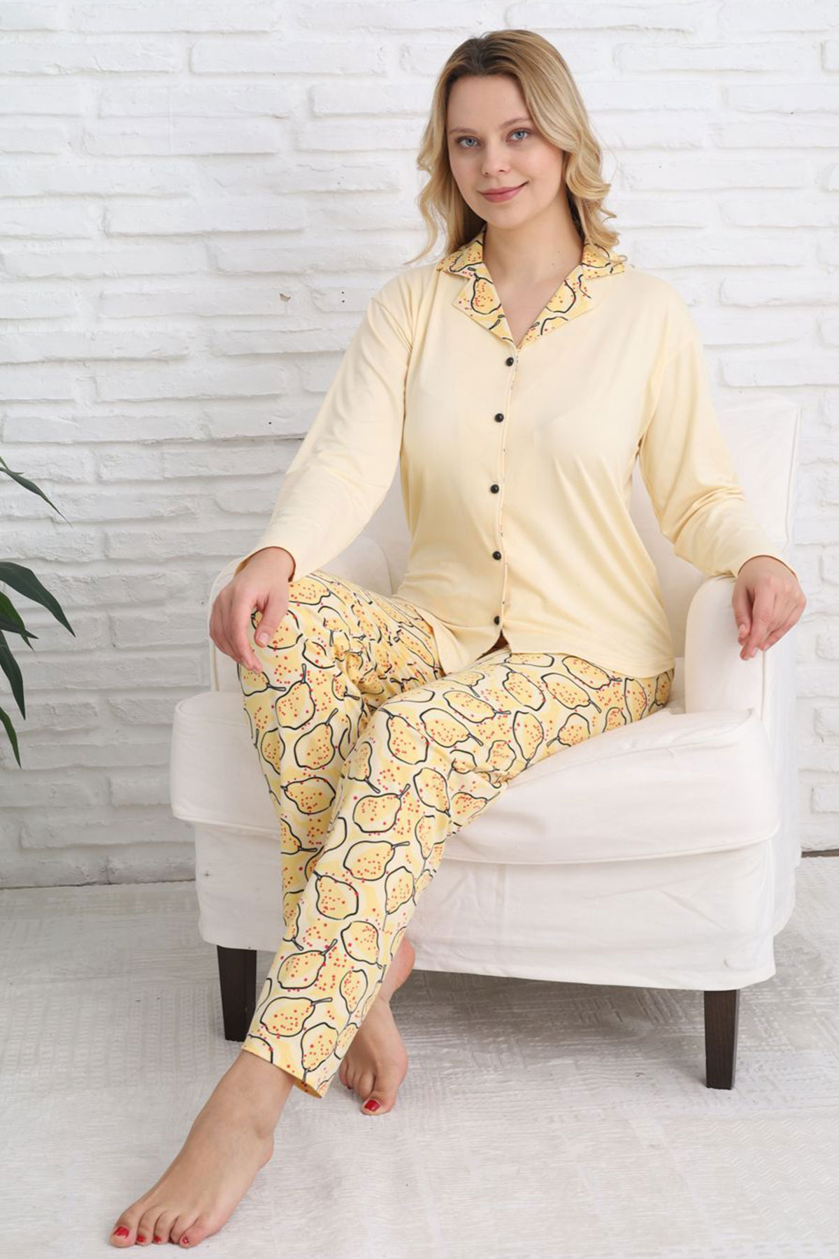 Pijamoni Kadın Pijama Takımı Gömlek Yaka Uzun Kol Milan Meyve Desenli - Sarı - Thumbnail