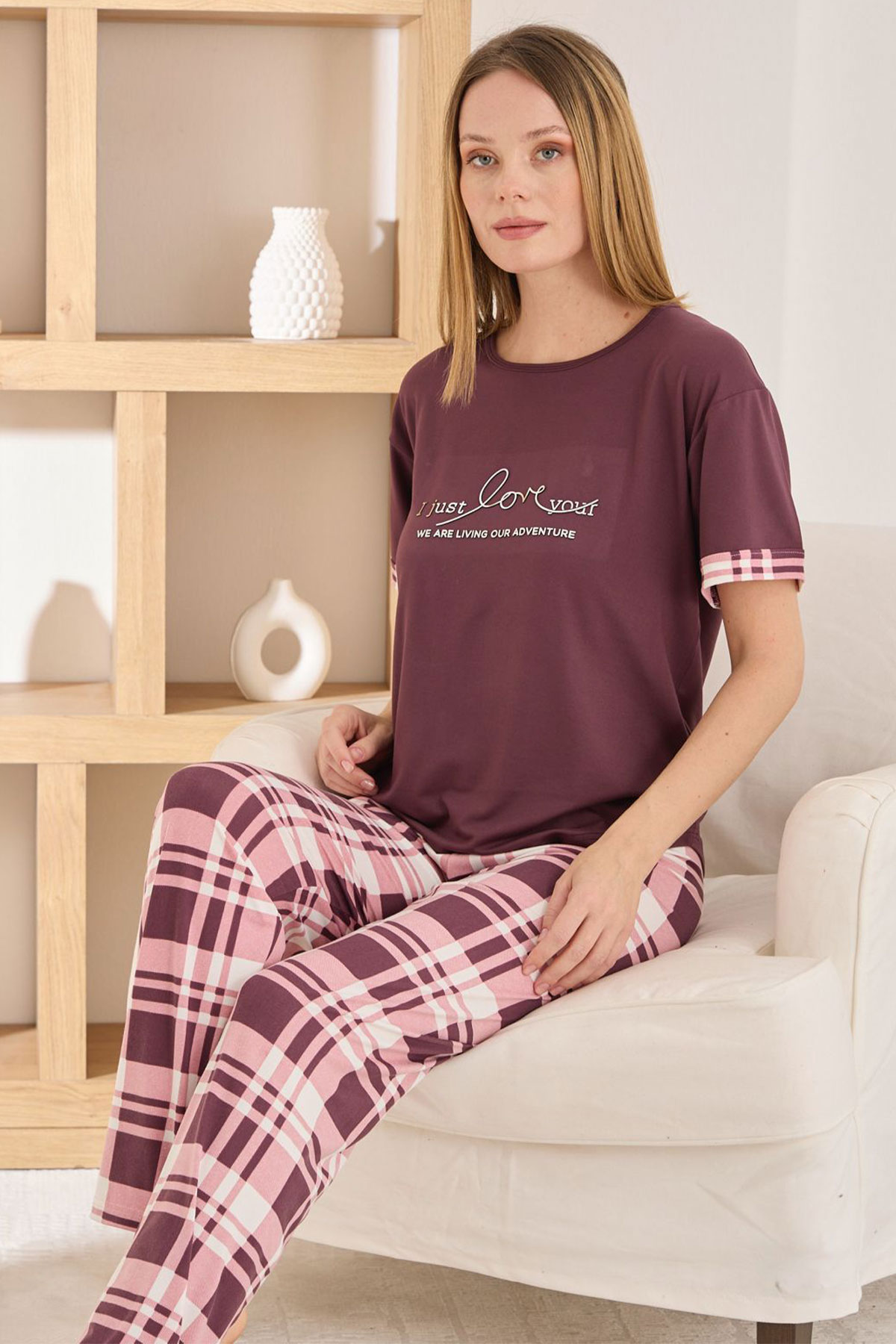 Pijamoni Kadın Pijama Takımı Kısa Kol Yuvarlak Yaka Milan Desenli - Mürdüm - Thumbnail