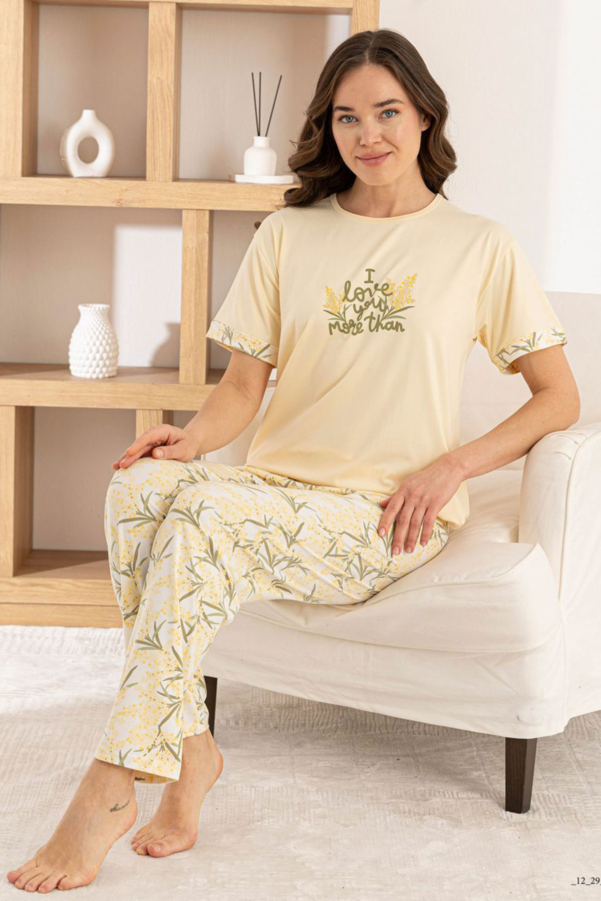 Pijamoni Kadın Pijama Takımı Kısa Kol Yuvarlak Yaka Milan Yaprak Desenli - Sarı - Thumbnail