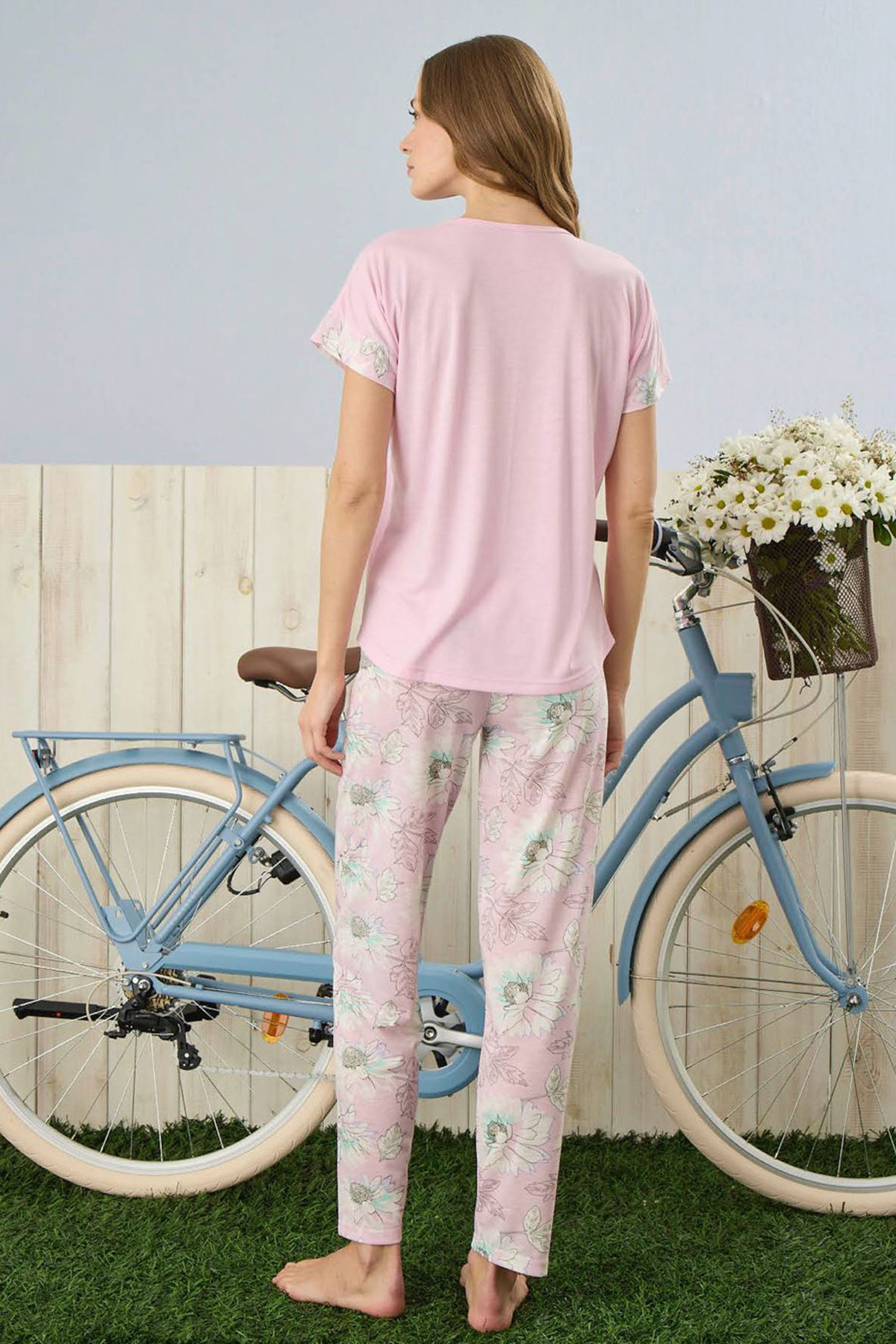 Pijamoni Kadın Pijama Takımı Kısa Kollu Çiçek Desenli Viskon Kumaş - Pembe - Thumbnail