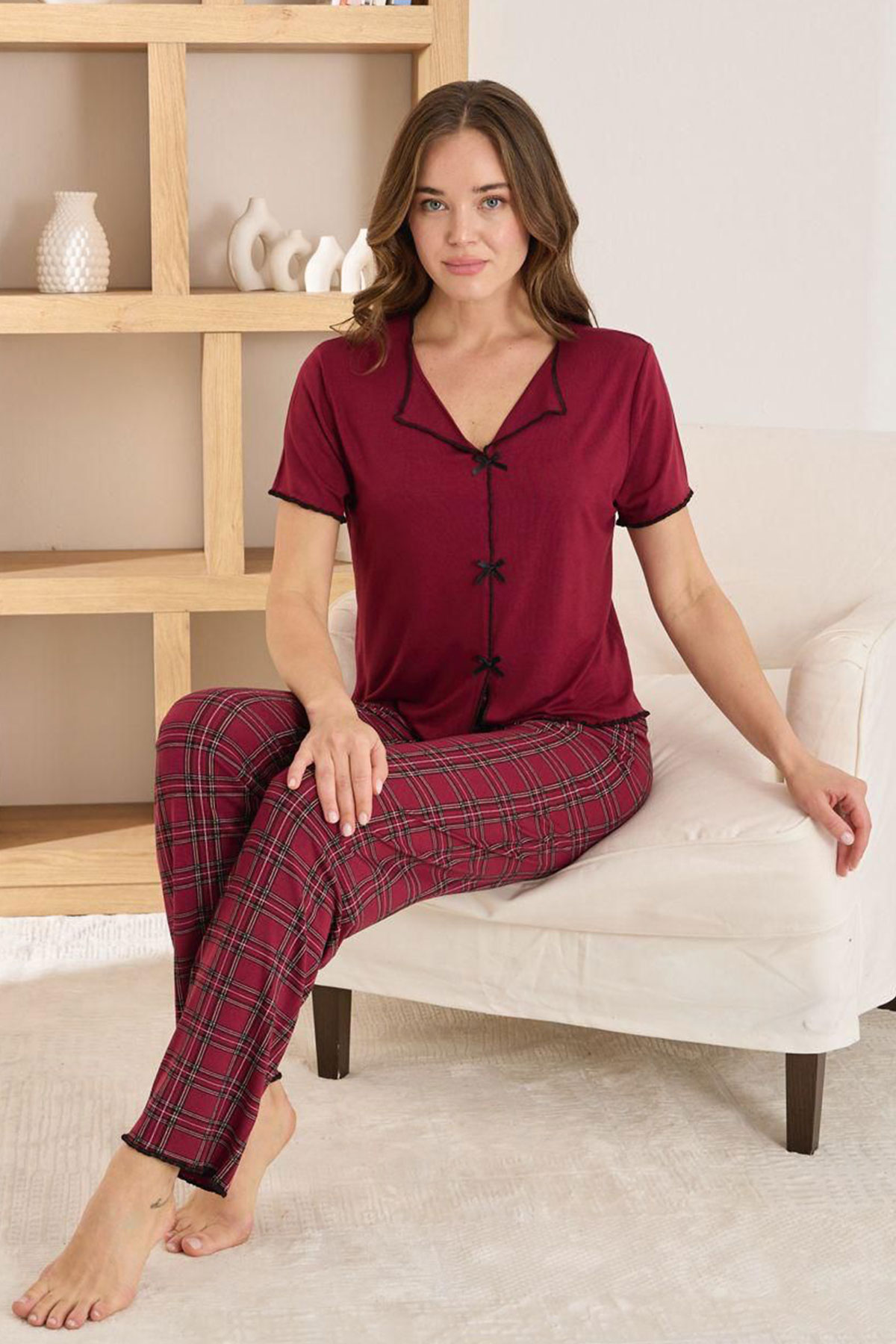 Pijamoni Kadın Pijama Takımı Kısa Kollu V Yaka Fiyonklu Ring Viskon Ekose Desenli - Bordo - Thumbnail