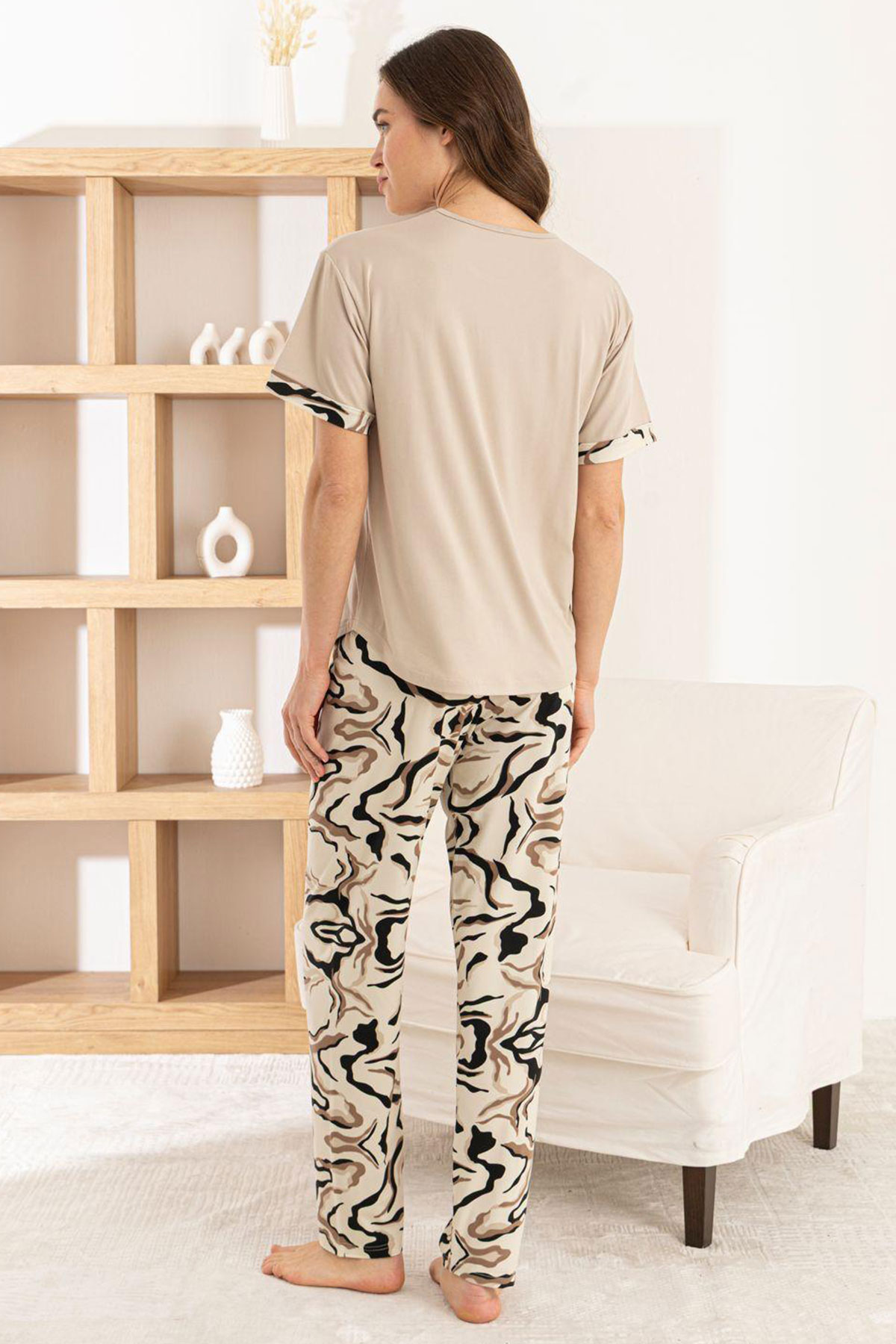 Pijamoni Kadın Pijama Takımı Kısa Kollu Yuvarlak Yaka Milan Desenli - Taş - Thumbnail