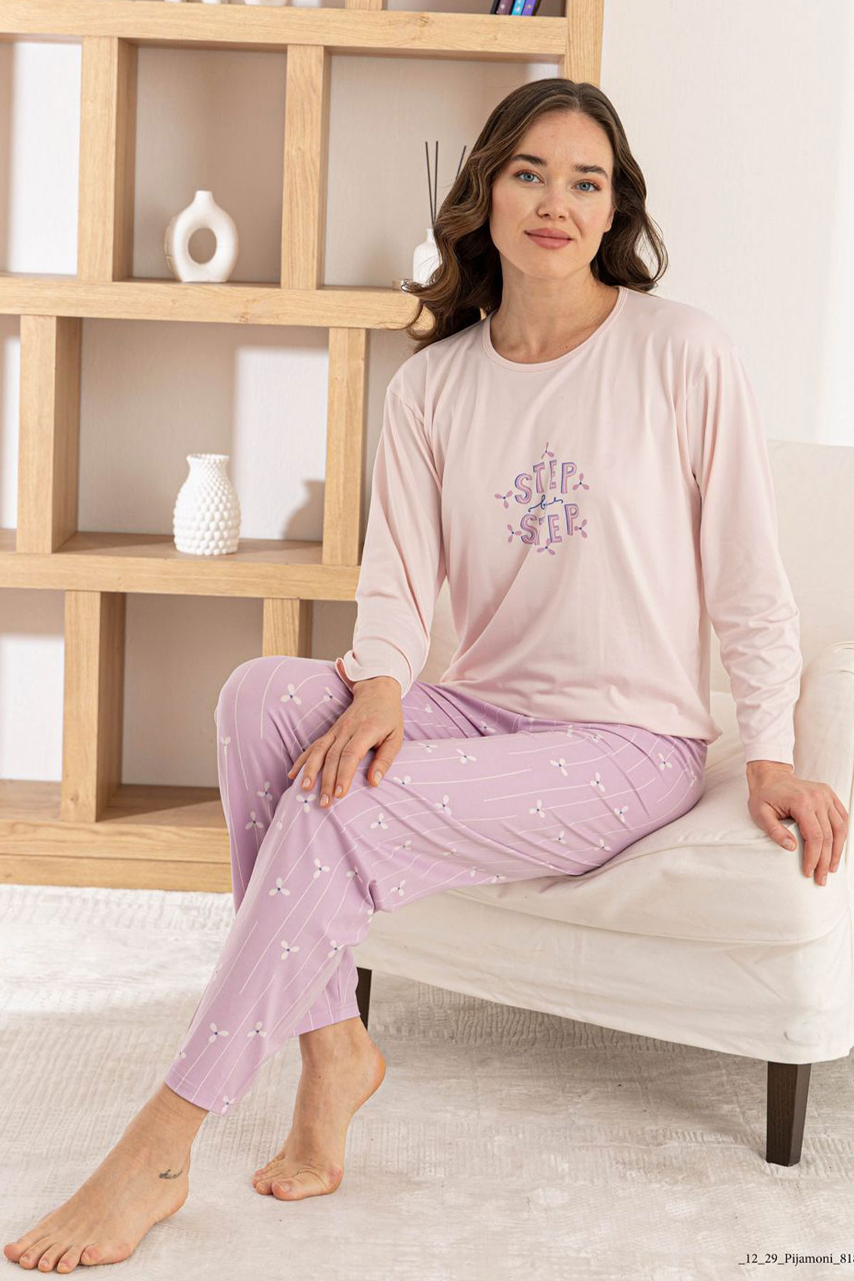 Pijamoni Kadın Pijama Takımı Uzun Kol Yuvarlak Yaka Milan Step Yazılı - Pudra - Thumbnail