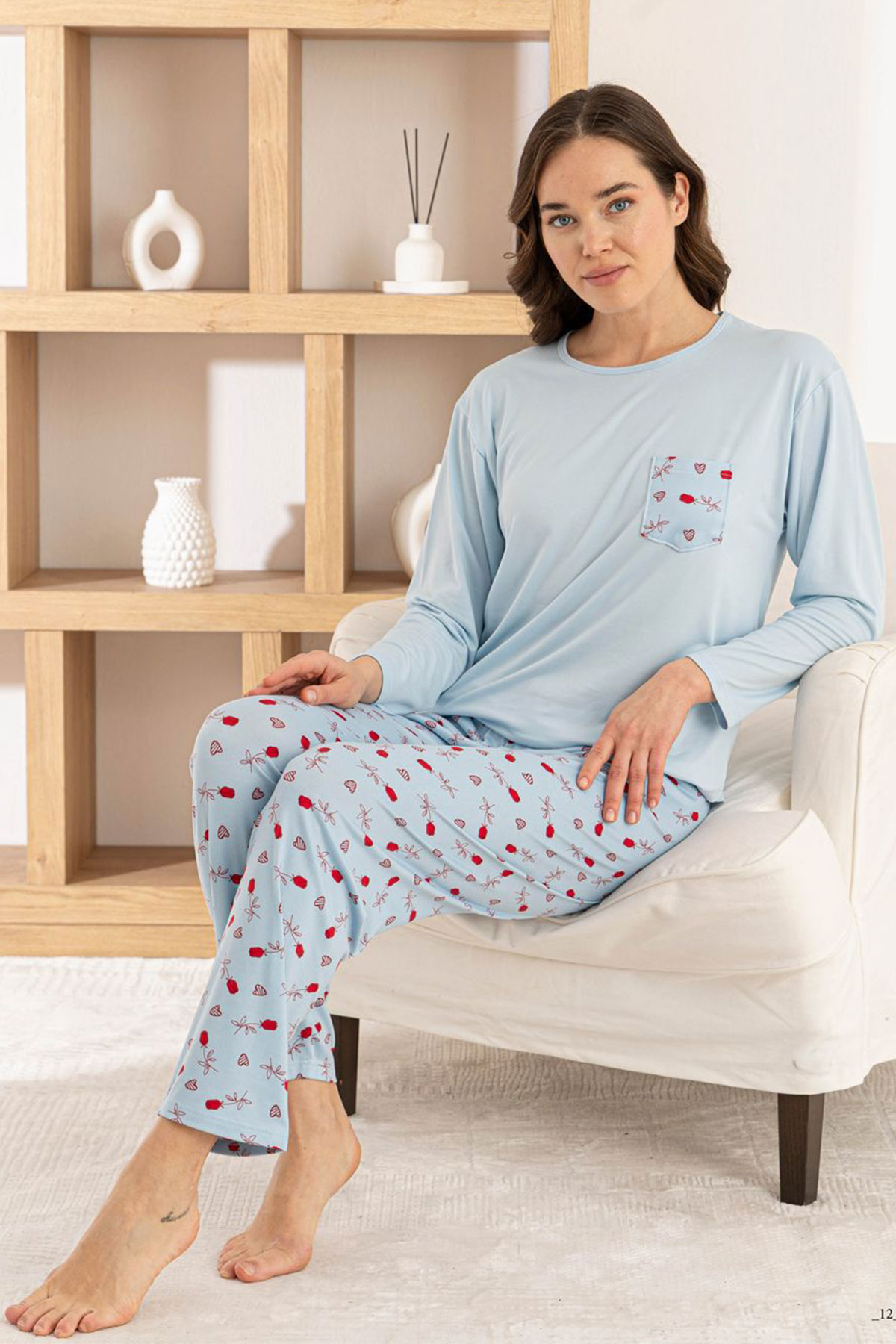 Pijamoni Kadın Pijama Takımı Uzun Kollu Bisiklet Yaka Milan Kalp Desenli - Mavi - Thumbnail