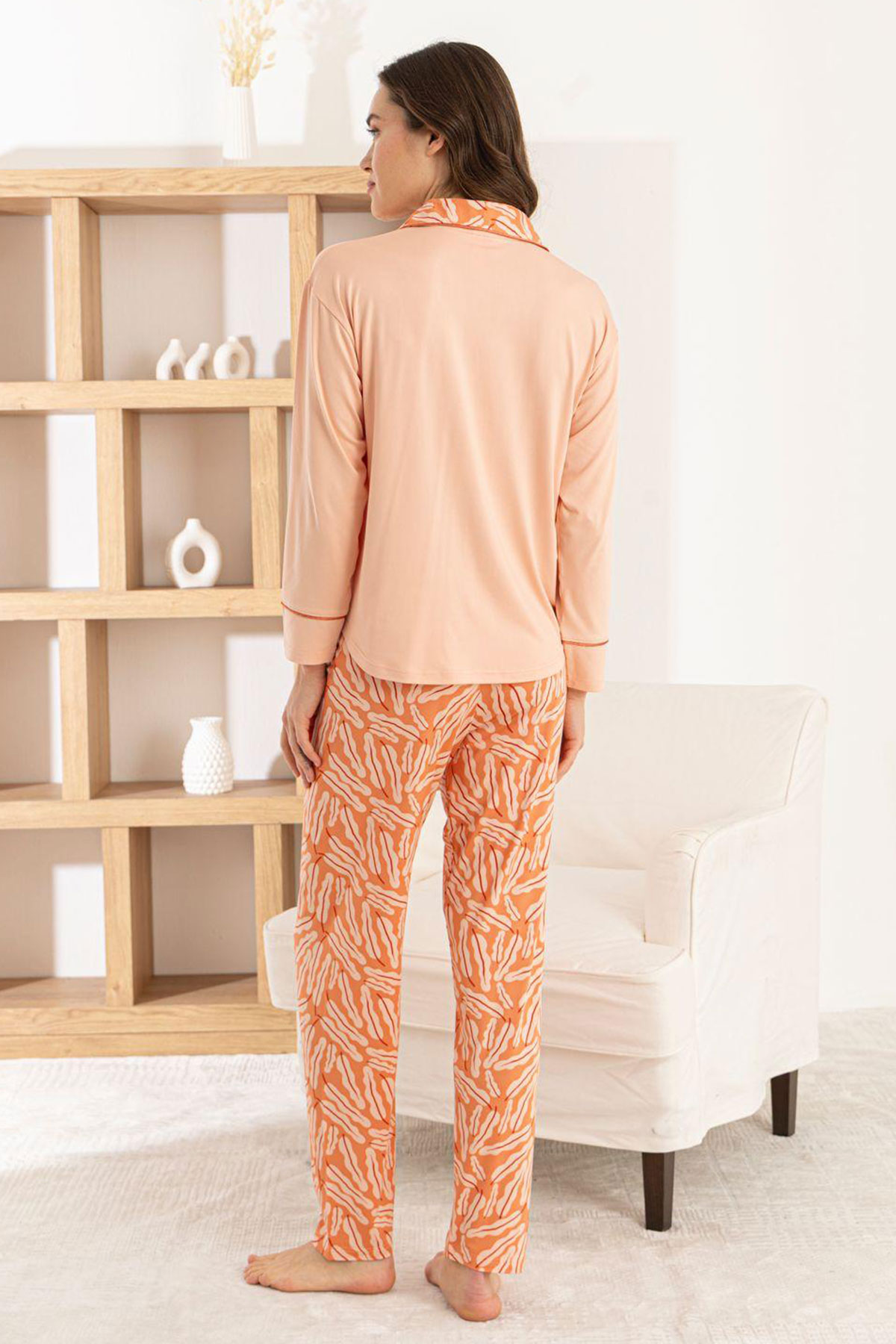 Pijamoni Kadın Pijama Takımı Uzun Kollu Gömlek Yaka Cepli Milan Kumaş Desenli - Somon - Thumbnail