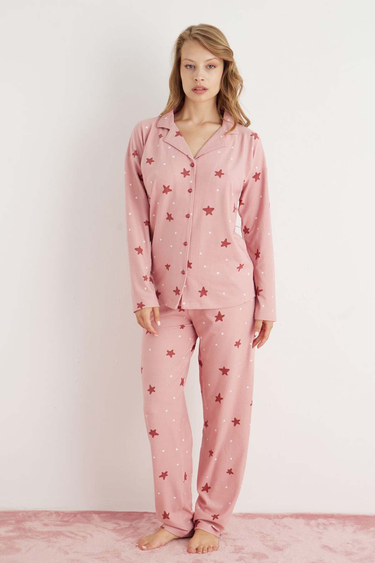 Pijamoni Kadın Pijama Takımı Uzun Kolu Gömlek Yaka Yıldız Desenli Süet - Pembe - Thumbnail