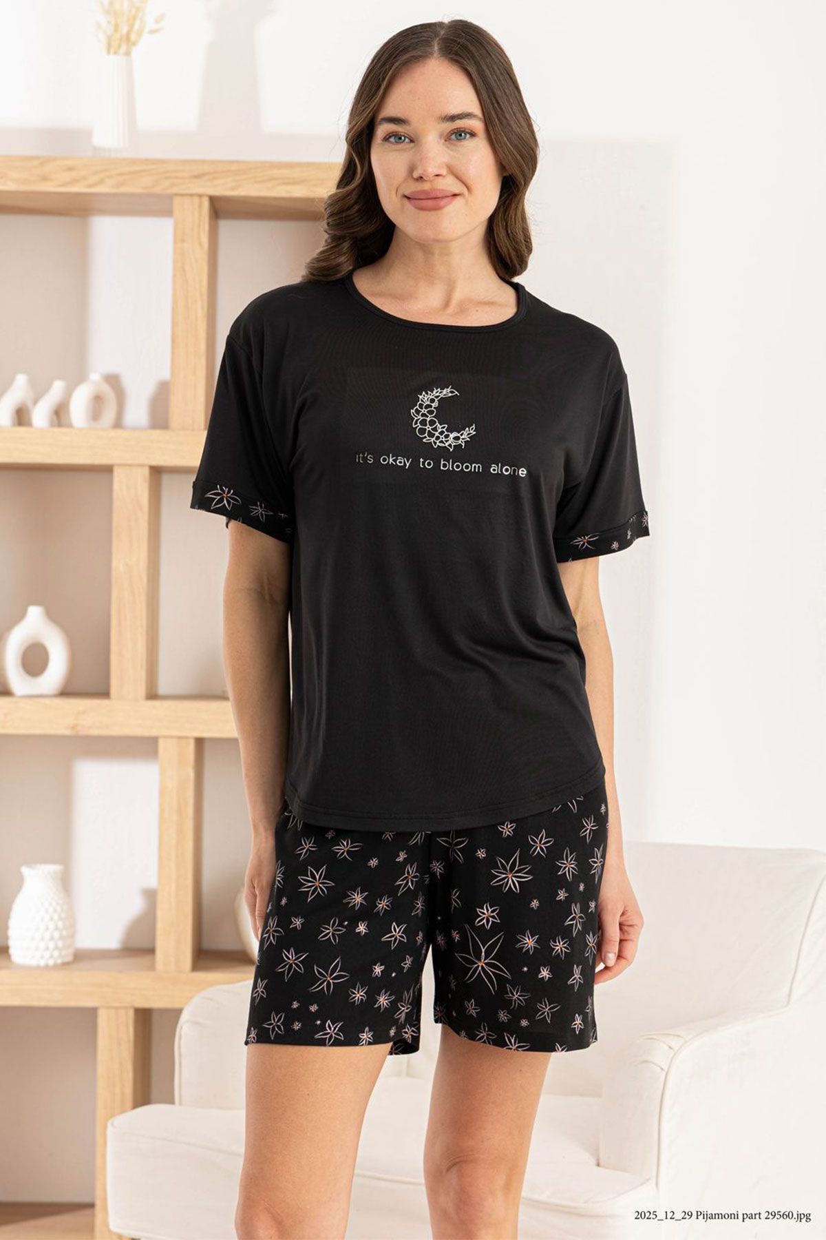 Pijamoni Kadın Şortlu Takım Kısa Kol Yuvarlak Yaka Desenli Milan - Siyah - Thumbnail