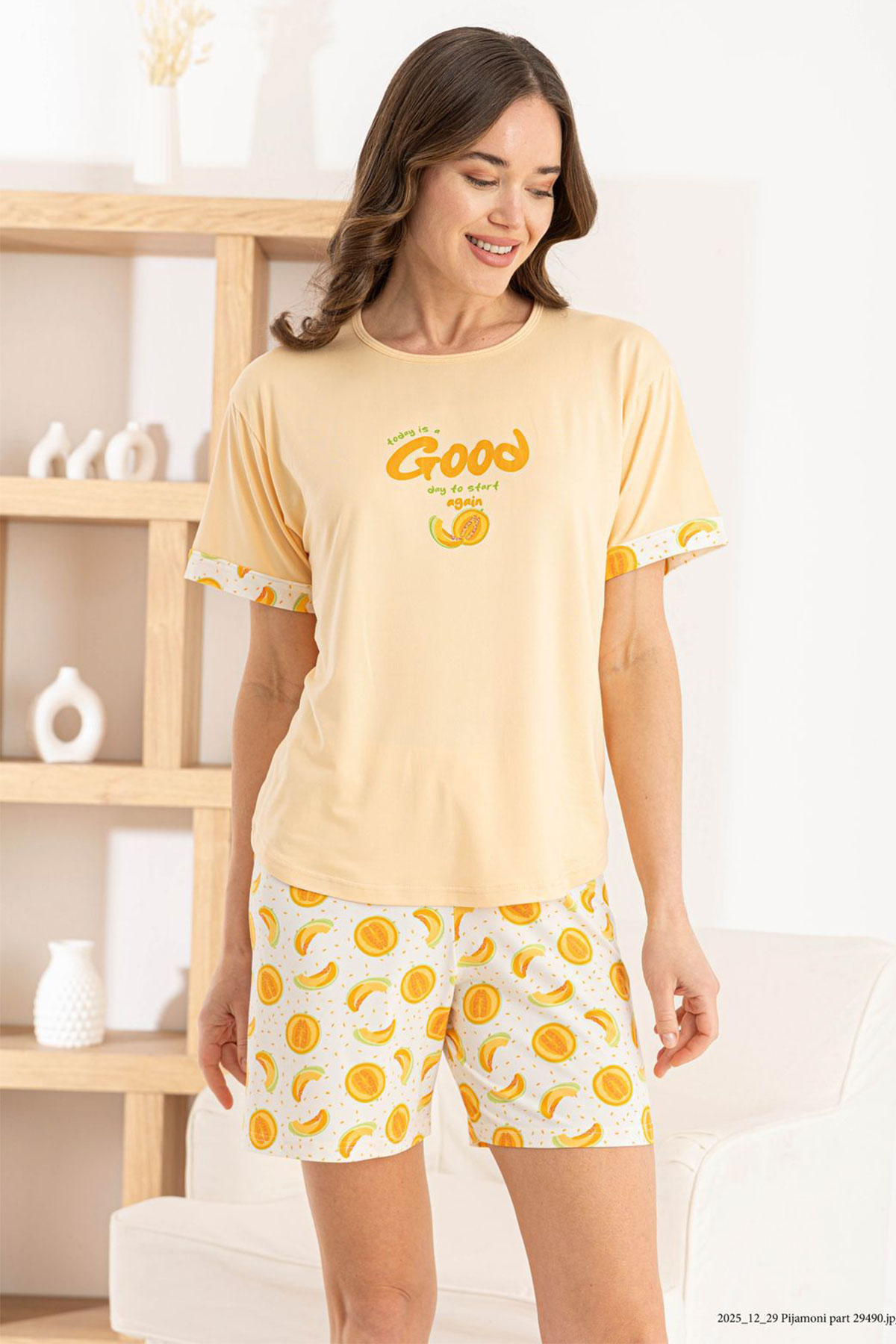 Pijamoni Kadın Şortlu Takım Kısa Kol Yuvarlak Yaka Meyve Desenli Milan - Somon - Thumbnail