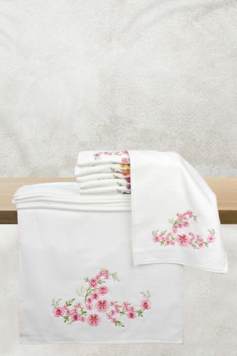PINARCA HAVLU - Pınarca Analı Kızlı 50x90-30x50 Kadife 3d Nakışlı El Yüz Havlusu (1)