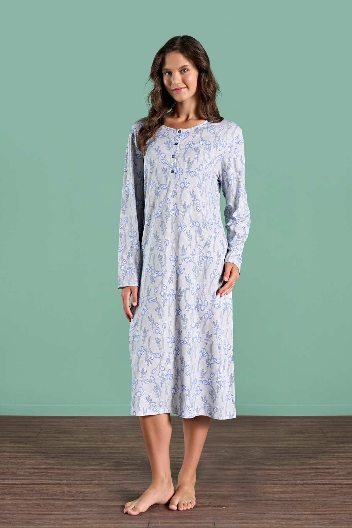 Pınarca Kadın Gecelik Uzun Kollu Düğmeli Desenli Zakkum Kumaş - Kahve - Thumbnail