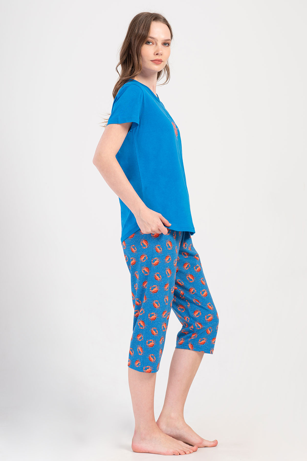 Pınarca Kadın Kapri Takım Kısa Kollu Pamuklu Bisiklet Yaka Yengeç Baskılı - Saks Mavisi - Thumbnail