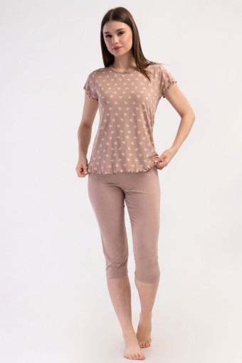 PINARCA EV GİYİM - Pınarca Kadın Kapri Takım Kısa Kollu Viskon Bisiklet Yaka Kalp Desenli - Açık Kahve