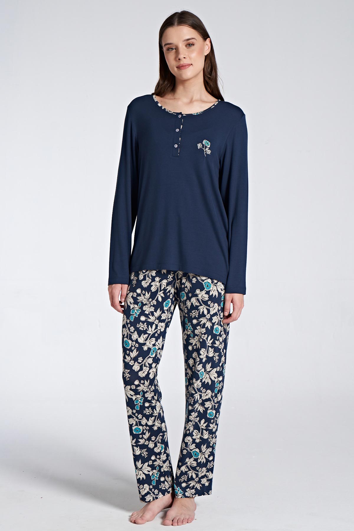 Pınarca Kadın Pijama Takımı Uzun Kollu Düğmeli Çiçek Desenli - Bordo - Thumbnail