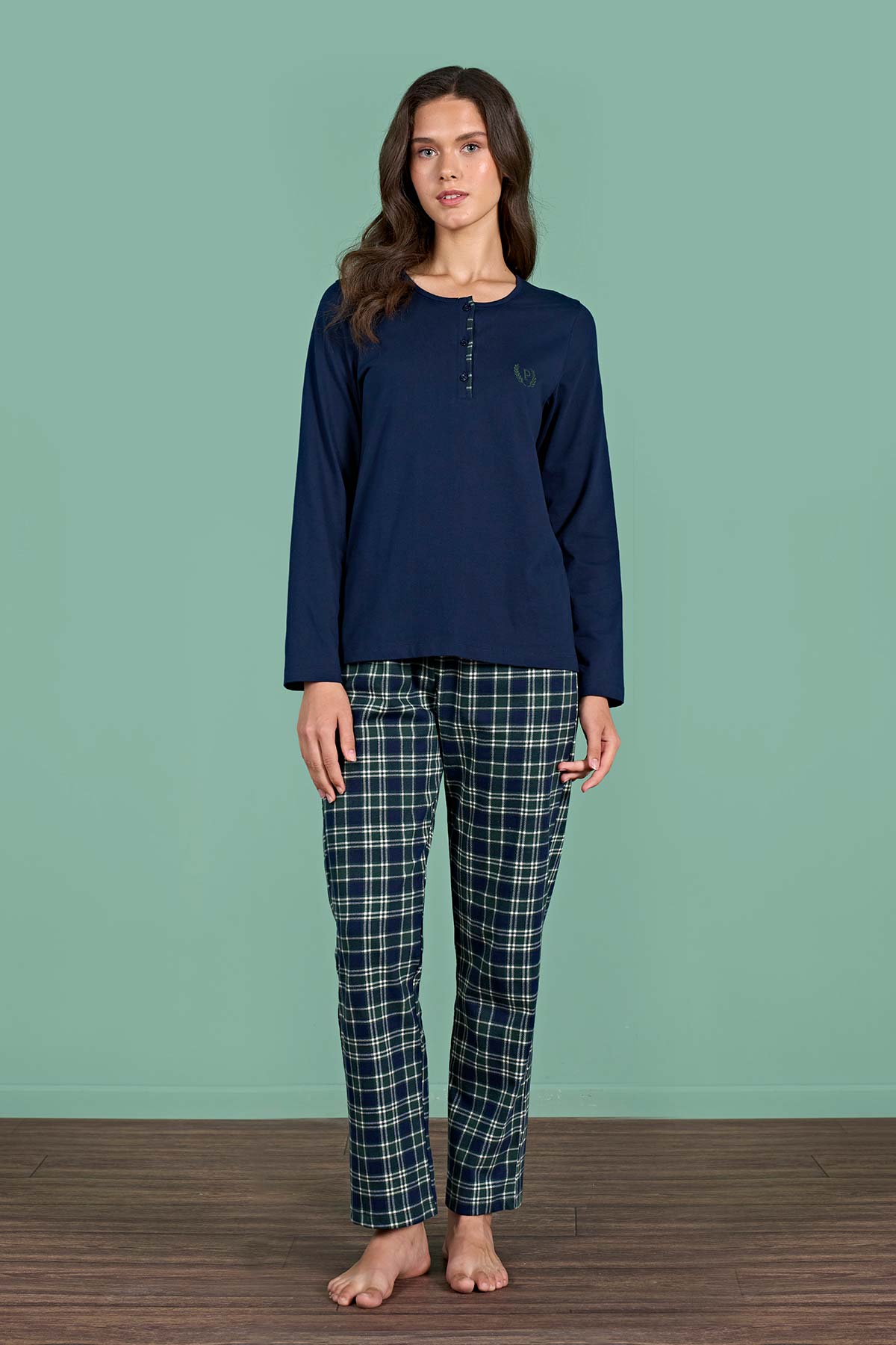 Pınarca Kadın Pijama Takımı Uzun Kollu Düğmeli Ekoseli Pamuklu Eşli - Bordo - Thumbnail