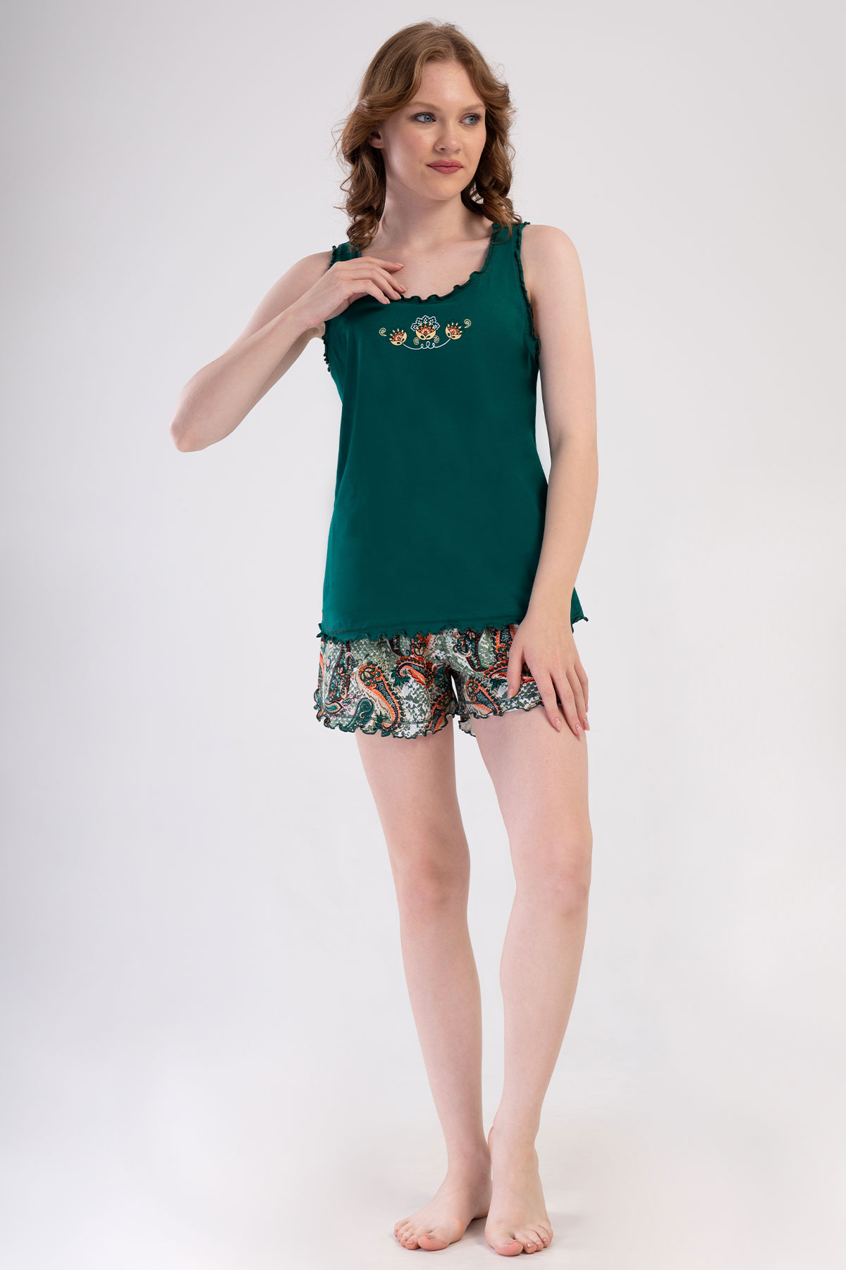 Pınarca Kadın Şortlu Takım Büyük Beden Kalın Askılı Frıfırlı Pamuklu Kare Yaka Şal Desen - Yeşil - Thumbnail