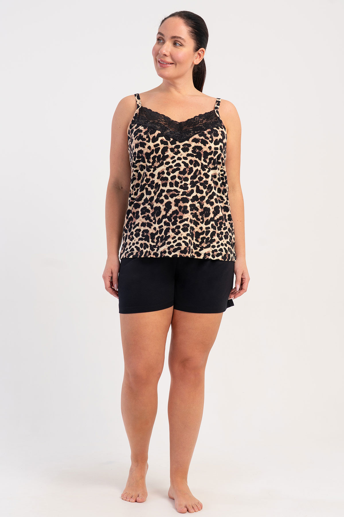 Pınarca Kadın Şortlu Takım İp Askılı Büyük Beden Viskon Yaka Dantelli Leopar Desenli - Leopar - Thumbnail