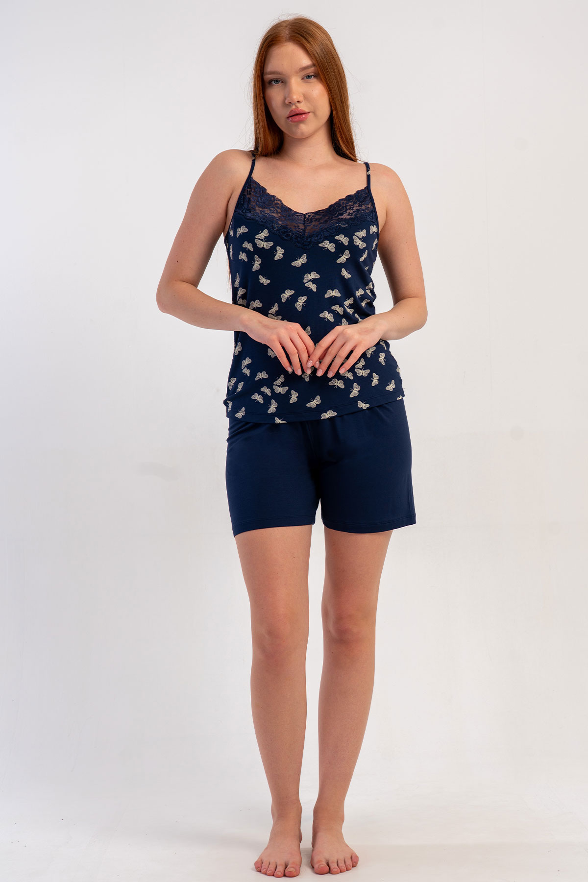 Pınarca Kadın Şortlu Takım İp Askılı Viskon Yaka Dantelli Kelebek Desenli - Lacivert - Thumbnail