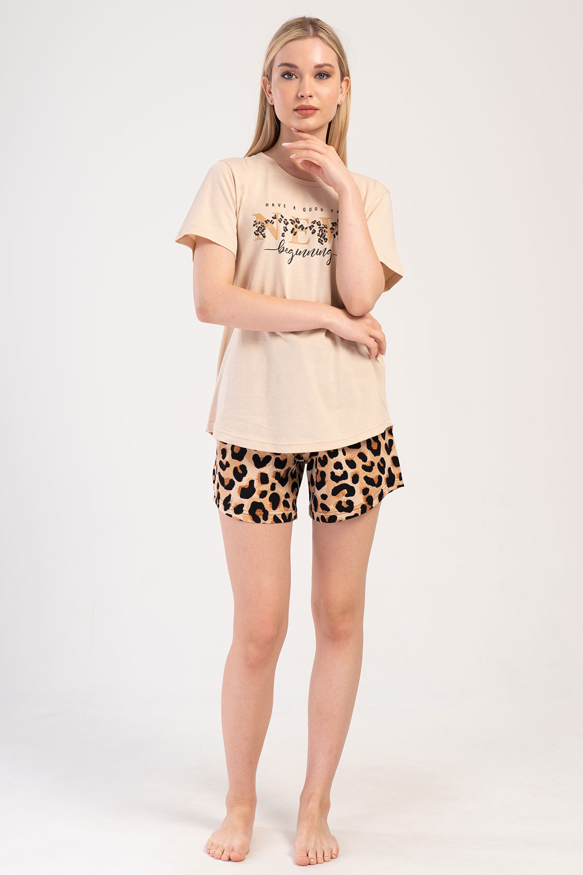 Pınarca Kadın Şortlu Takım Kısa Kollu Büyük Beden Pamuklu Bisiklet Yaka Leopar Desenli - Bej - Thumbnail
