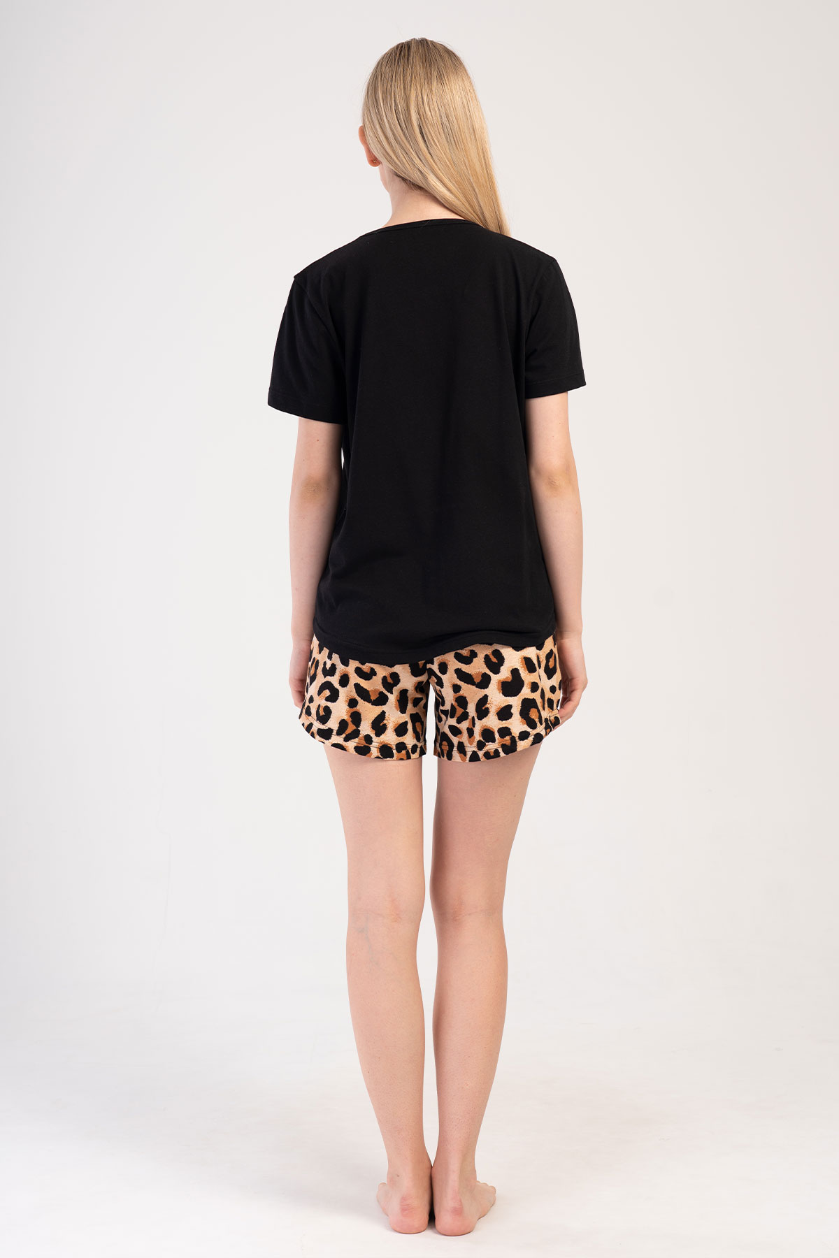 Pınarca Kadın Şortlu Takım Kısa Kollu Büyük Beden Pamuklu Bisiklet Yaka Leopar Desenli - Siyah - Thumbnail
