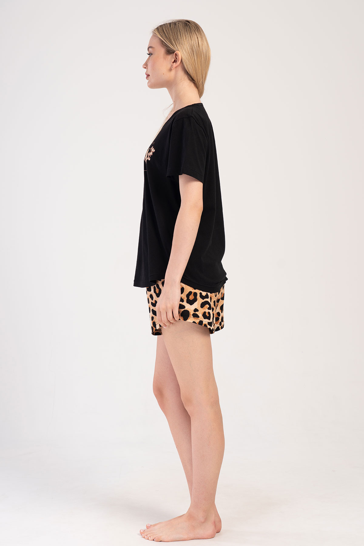 Pınarca Kadın Şortlu Takım Kısa Kollu Büyük Beden Pamuklu Bisiklet Yaka Leopar Desenli - Siyah - Thumbnail