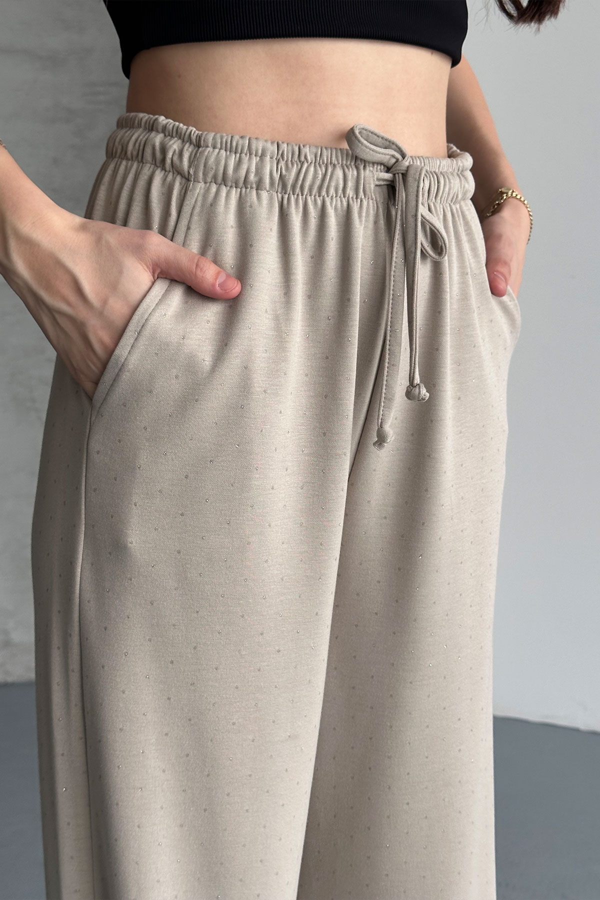 Pogi Kadın Tek Alt Eşofman Pamuk Likralı Bol Paça Taşlı - Bej - Thumbnail