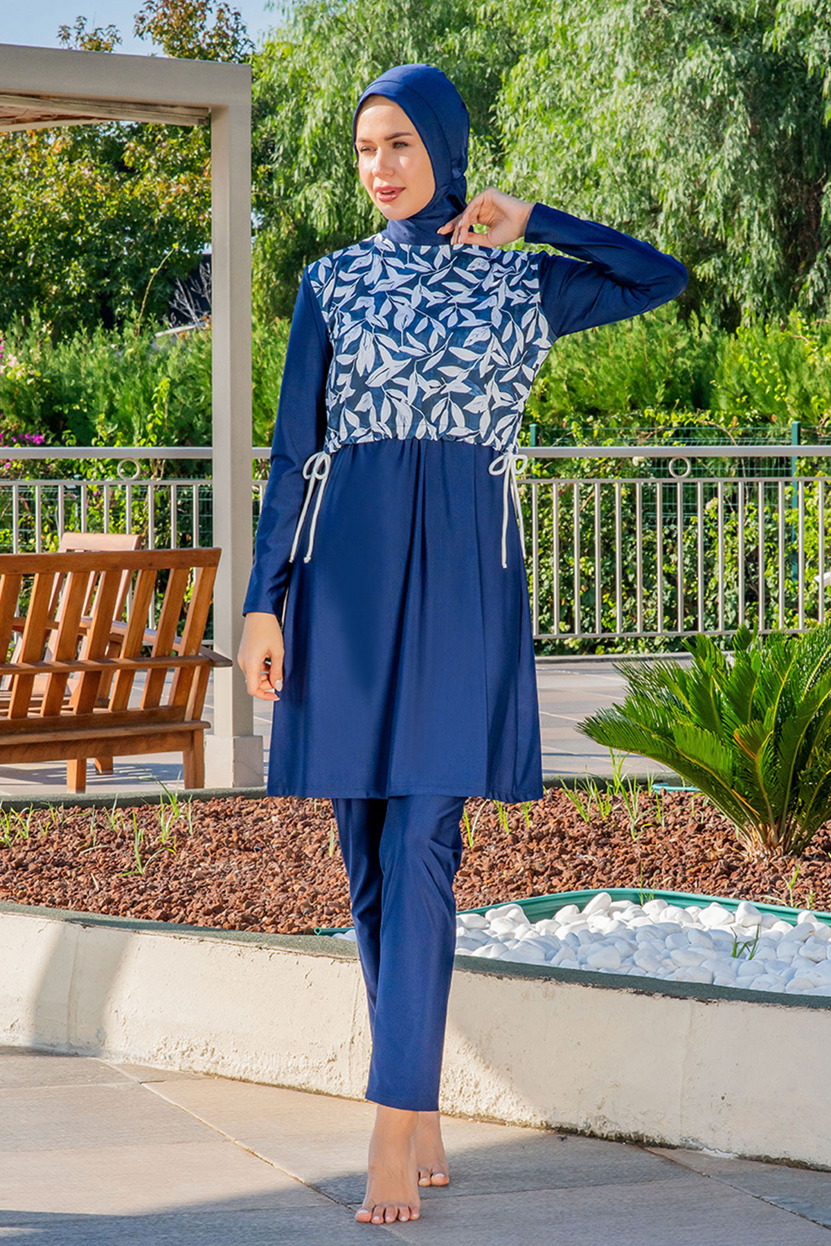 Ruko Kadın Tam Kapalı Tesettür Mayo Üst Croplu Bağlamalı Yaprak Desenli Likralı - Açık Lacivert - Thumbnail