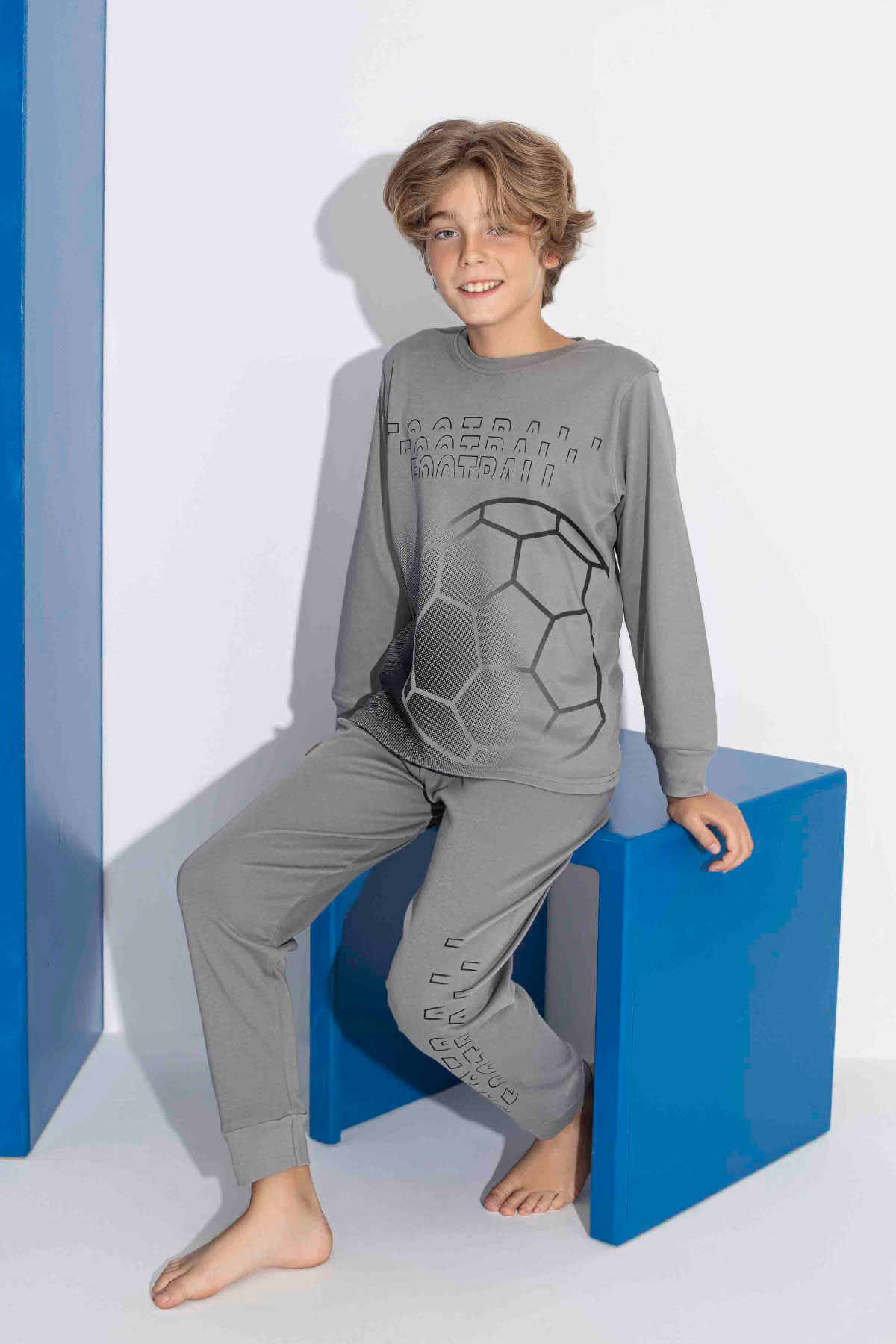 Tarık Erkek Çocuk Pijama Takımı İnterlok Top Pano Baskılı Paça Manşetli - Gri - Thumbnail