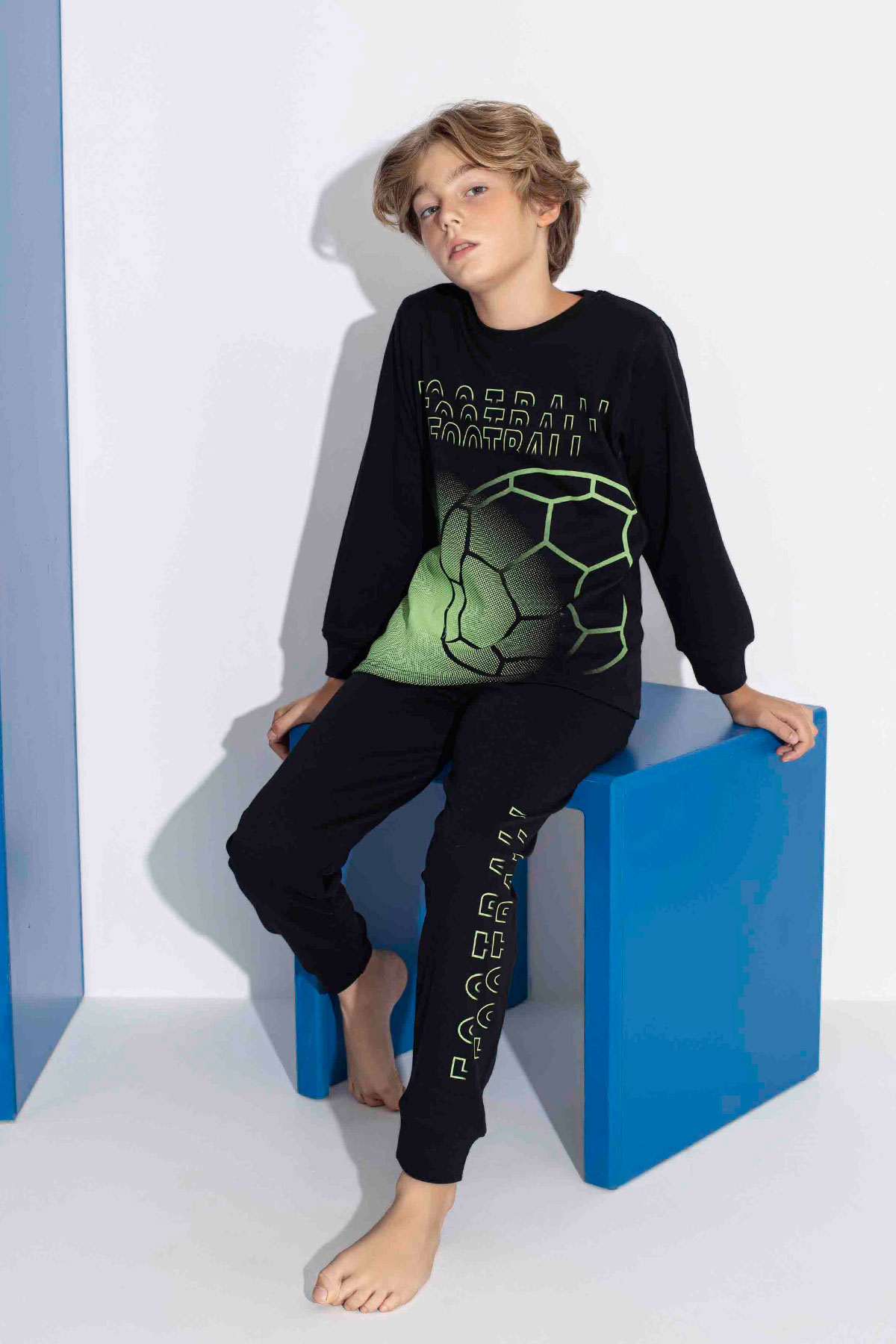 Tarık Erkek Garson Pijama Takımı Uzun Kollu Top Pano Baskılı Paça Manşetli - Siyah/Yeşil - Thumbnail