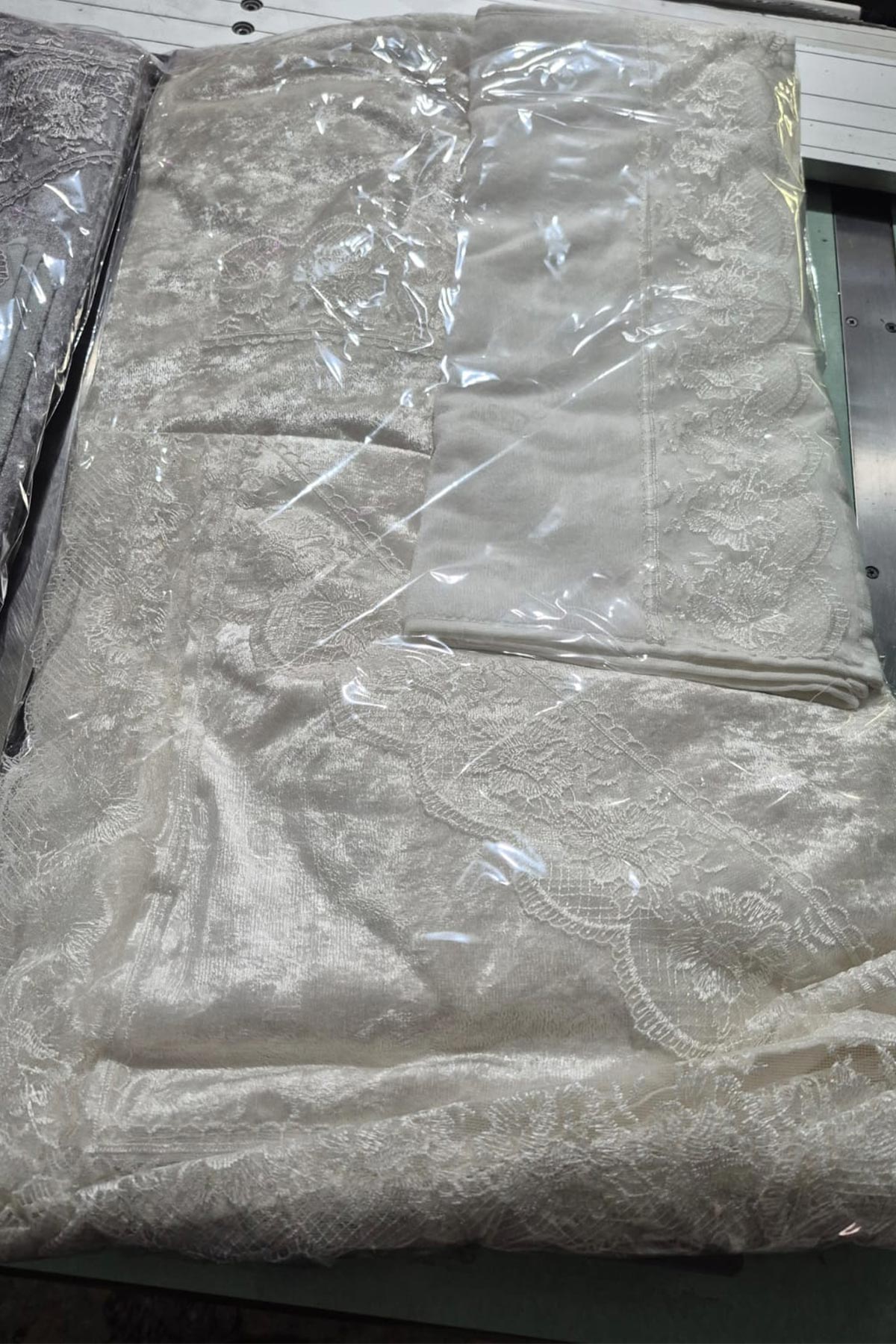 Zerre Home Fistolu Seccade Takımı Kadife - Thumbnail